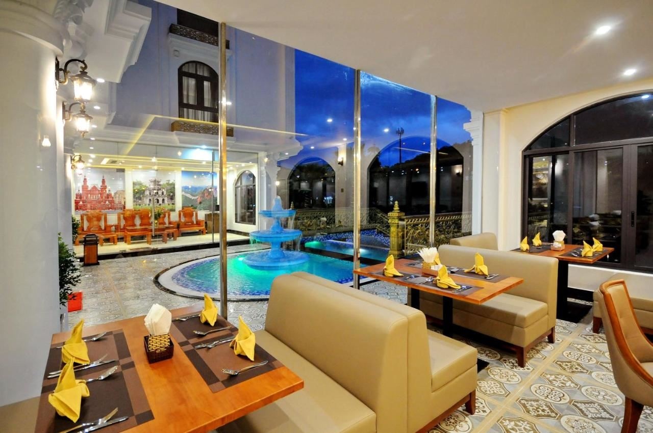 restaurants-restaurant