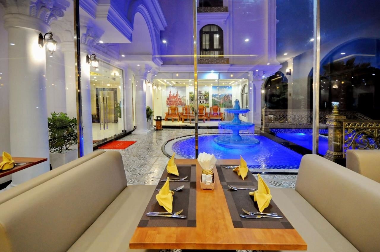 restaurants-restaurant