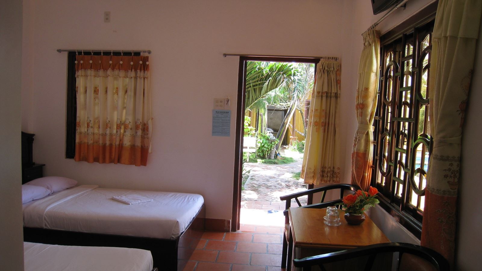 rooms-bungalow-garden-view-seaside