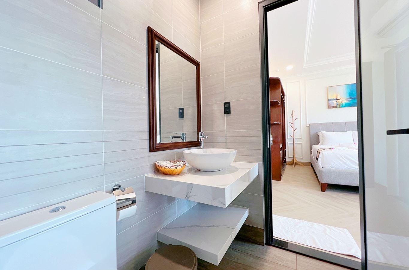 rooms-deluxe-family-room