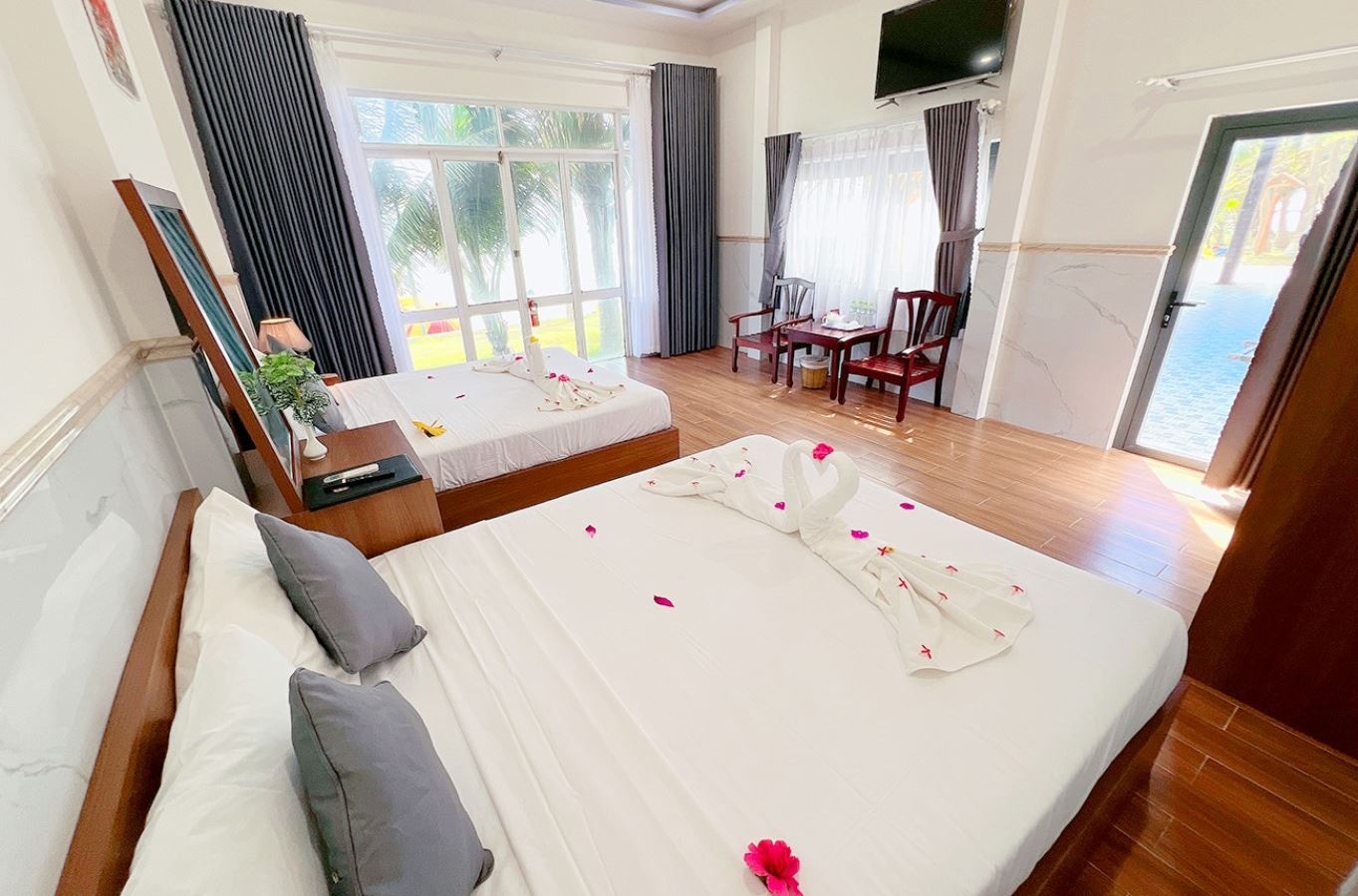 rooms-bungalow-family