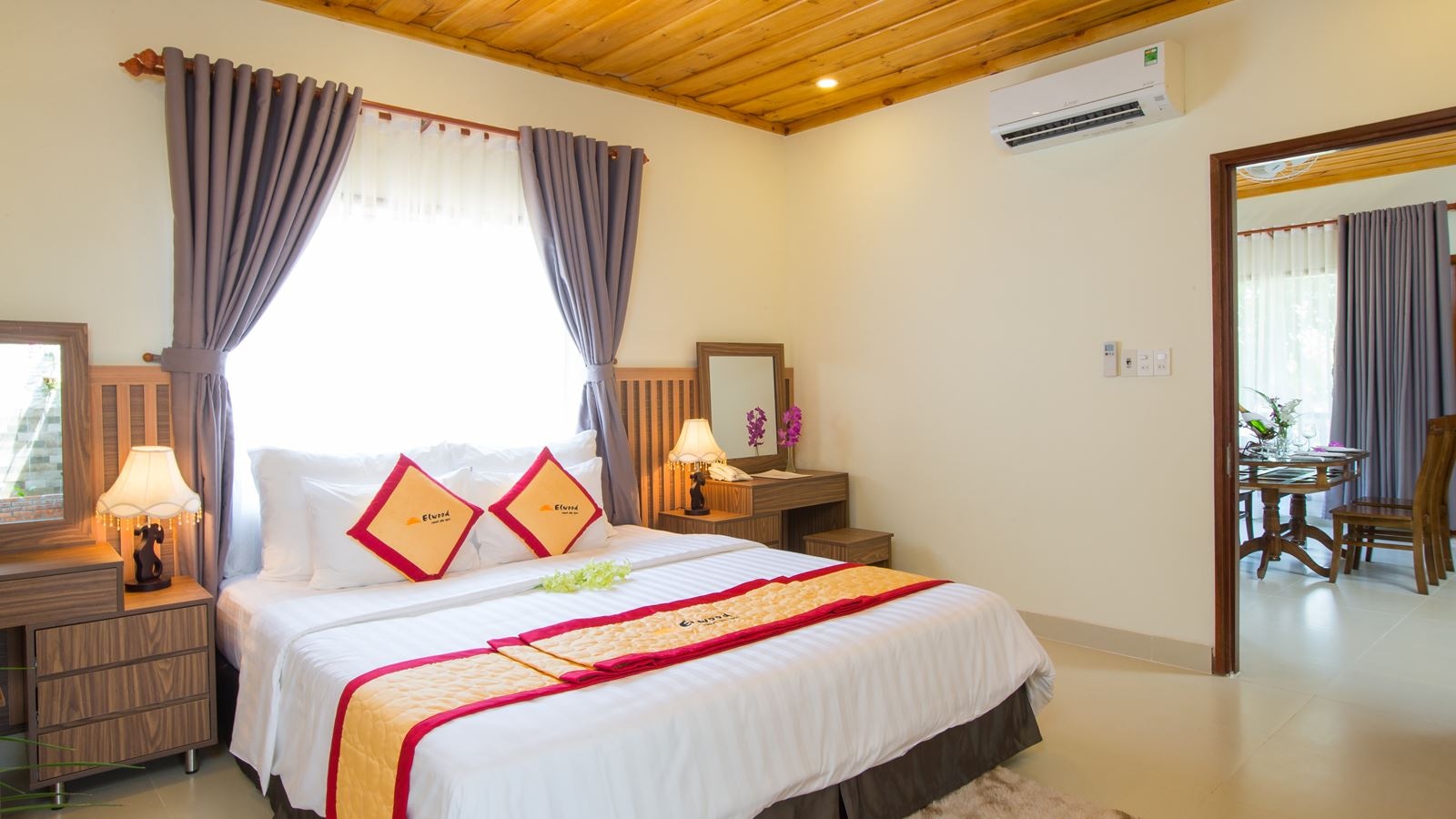 rooms-villa-2-bedrooms-5pax
