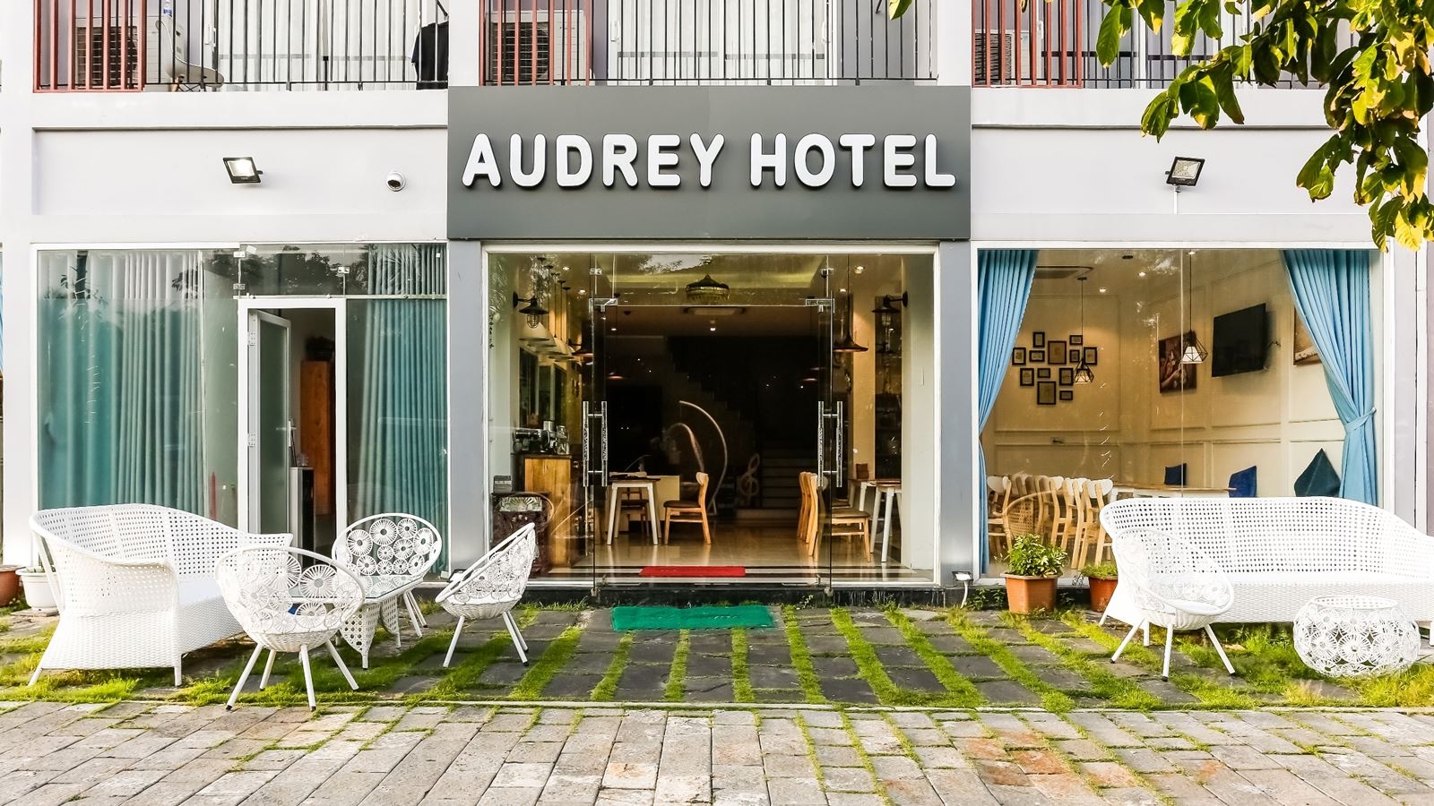 general-main-building