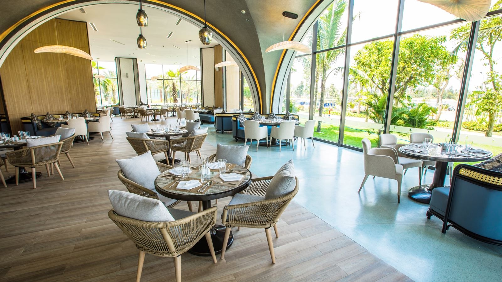 restaurants-lantern-restaurant