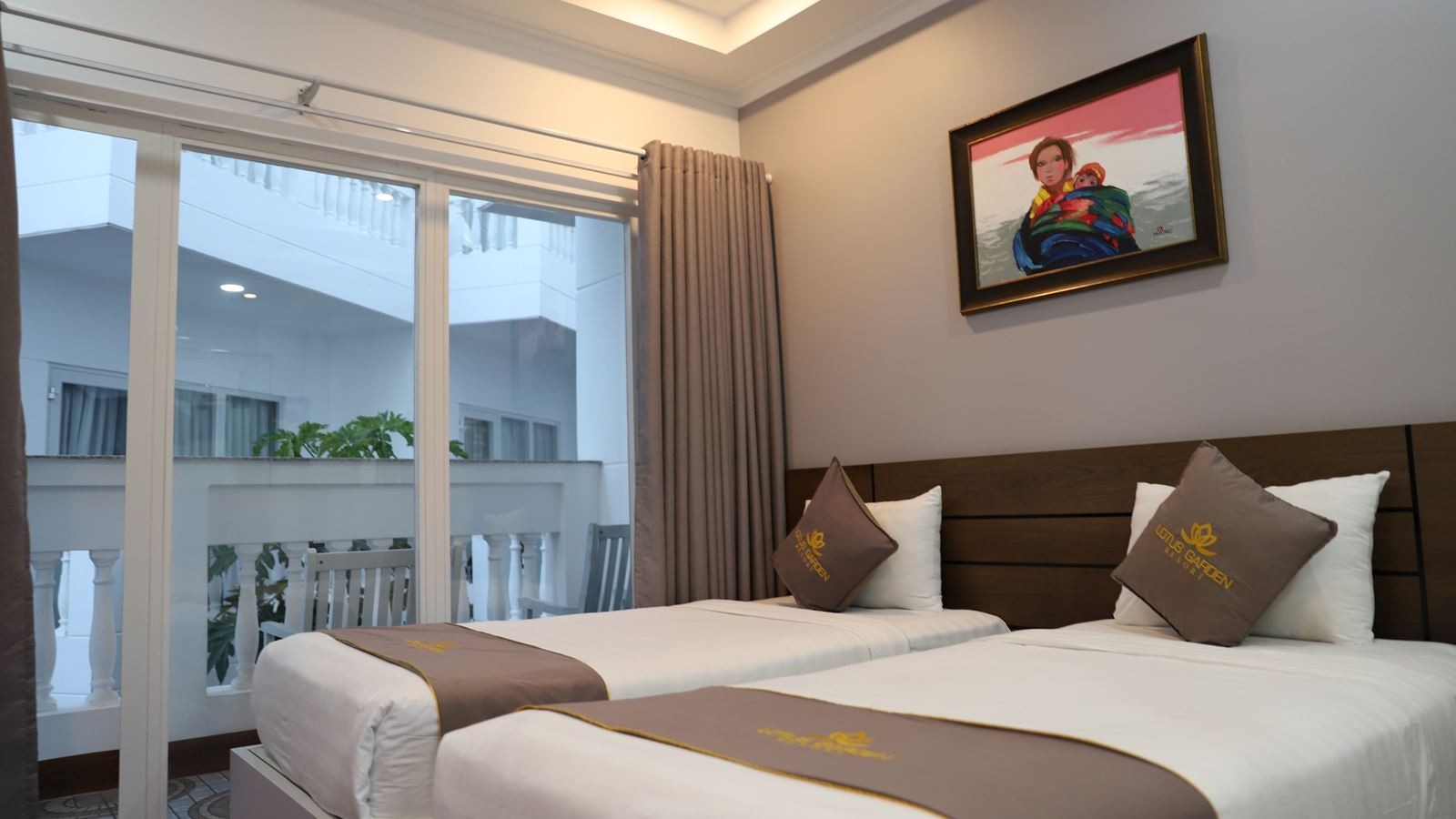 rooms-standard-with-balcony-child-without-extra-bed