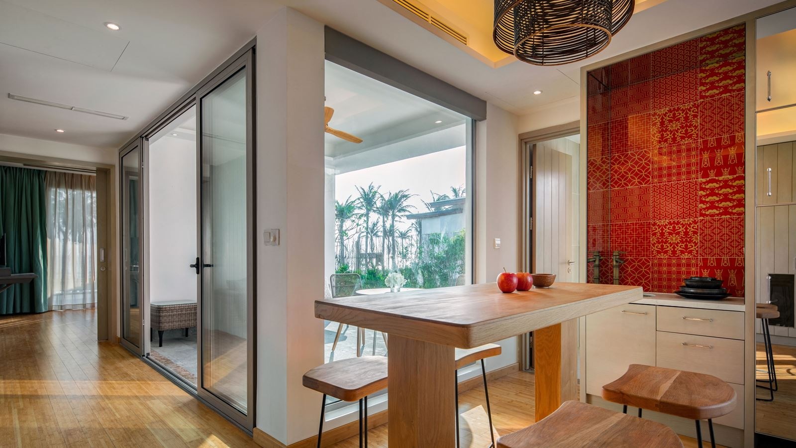 rooms-one-bedroom-pool-villa-ocean-view