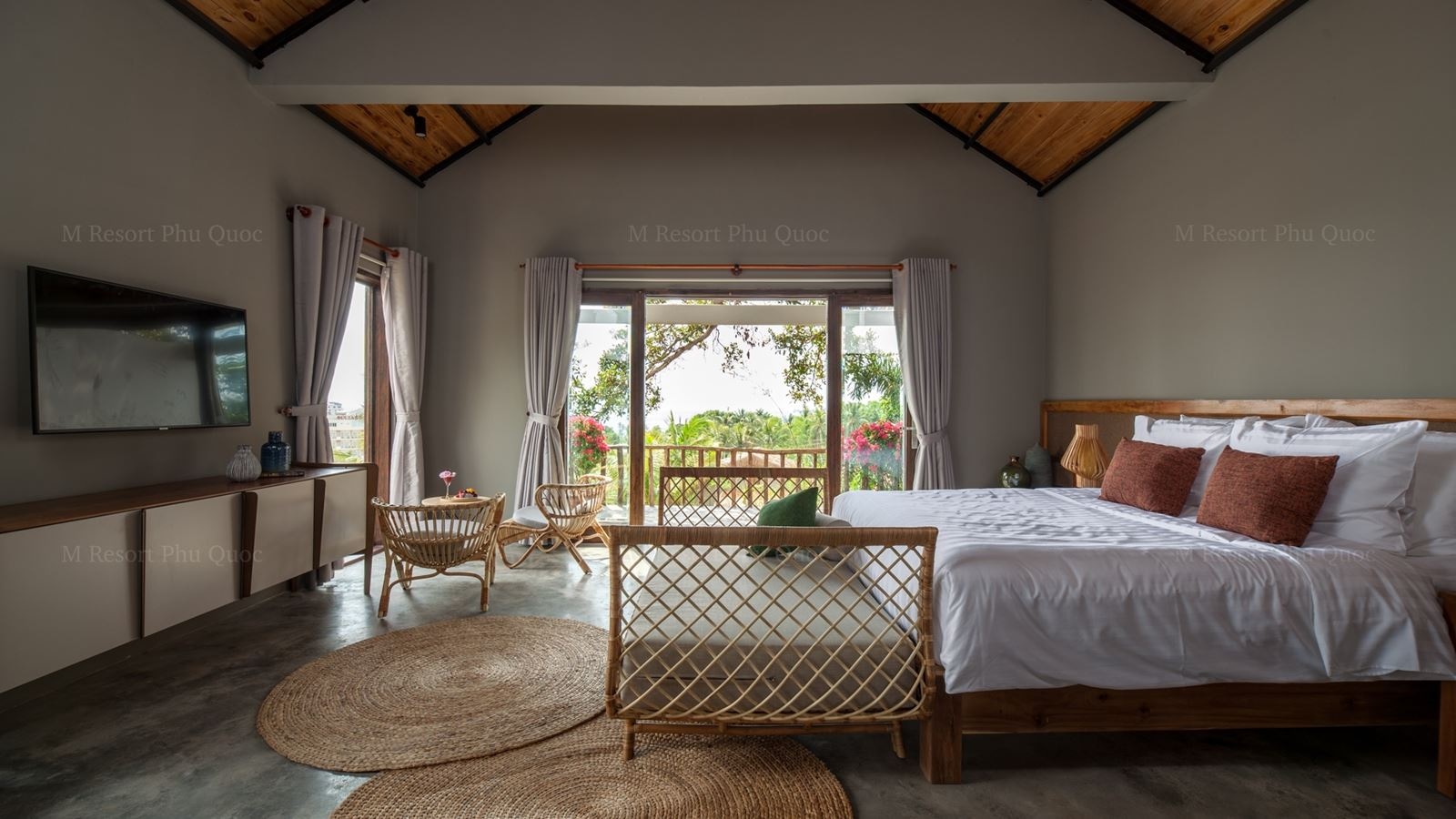 rooms-m-house-family