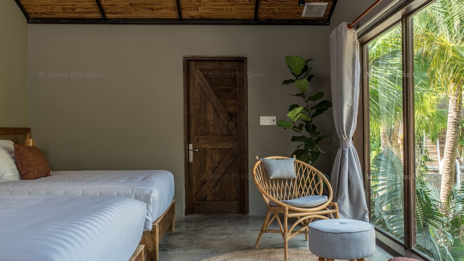 rooms-m-house-family