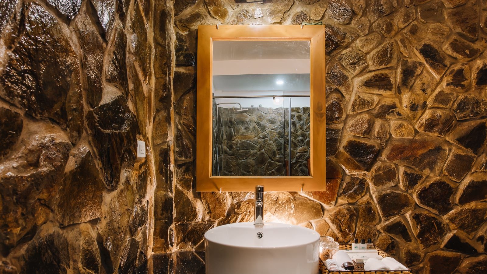 rooms-bungalow-garden-view