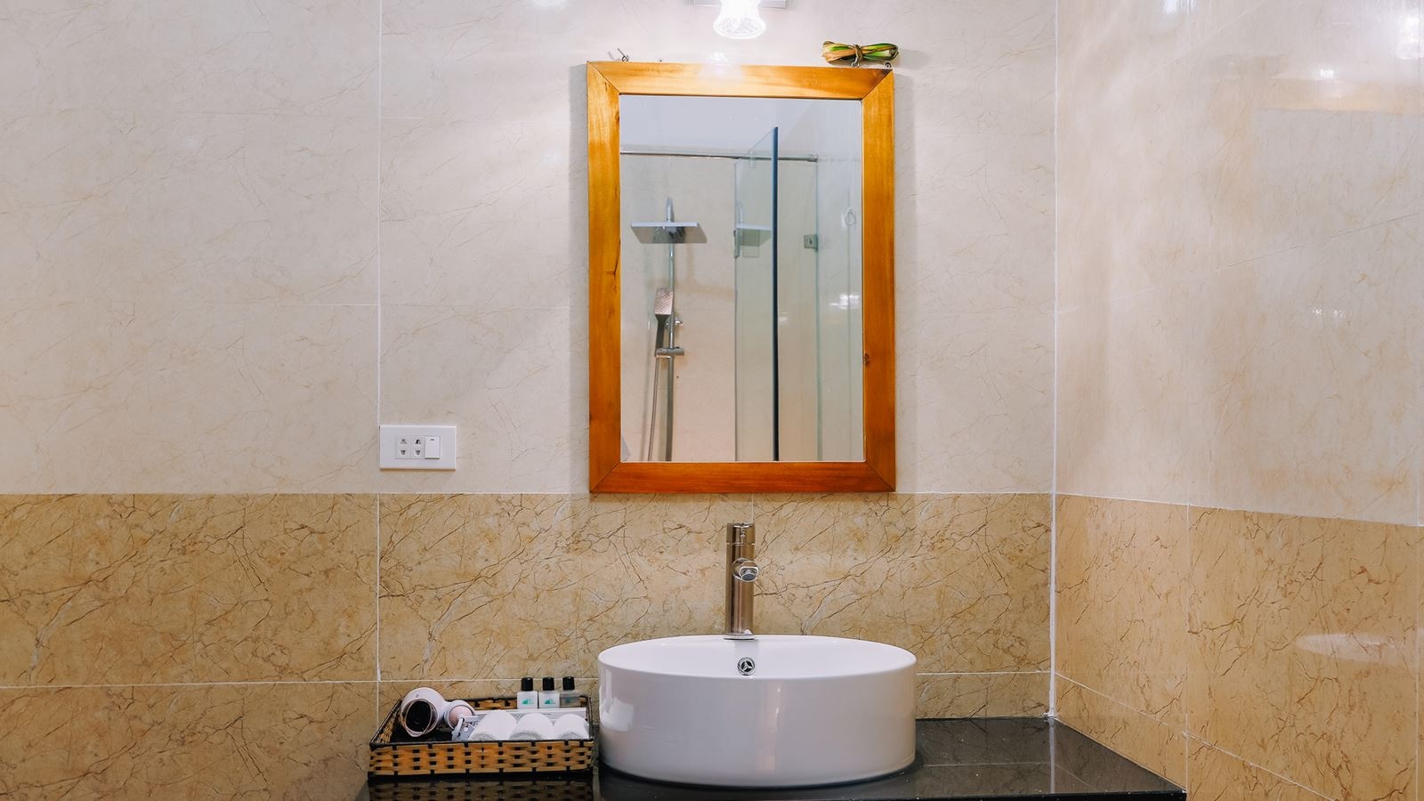 rooms-deluxe-family-garden-view