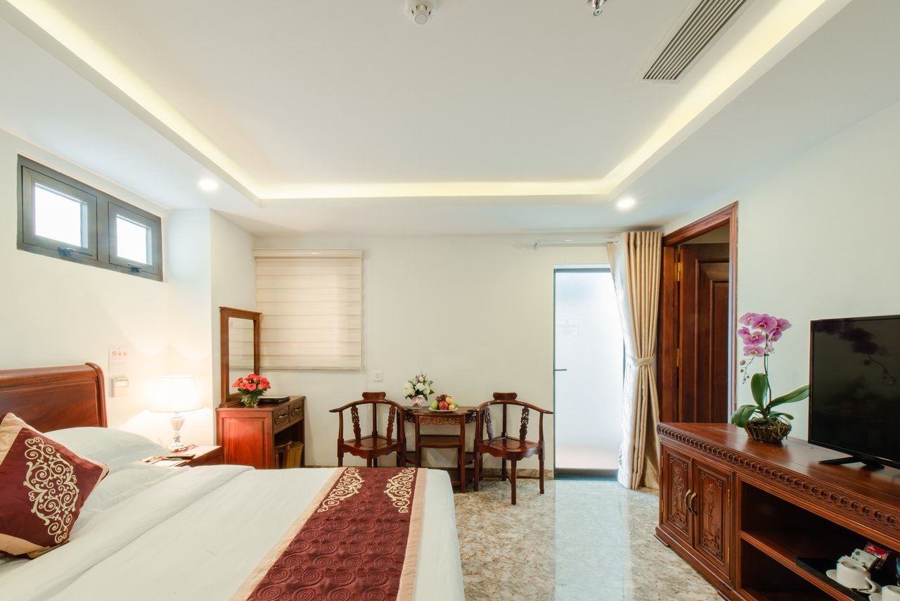 rooms-superior-balcony-city-view-child-without-extra-bed