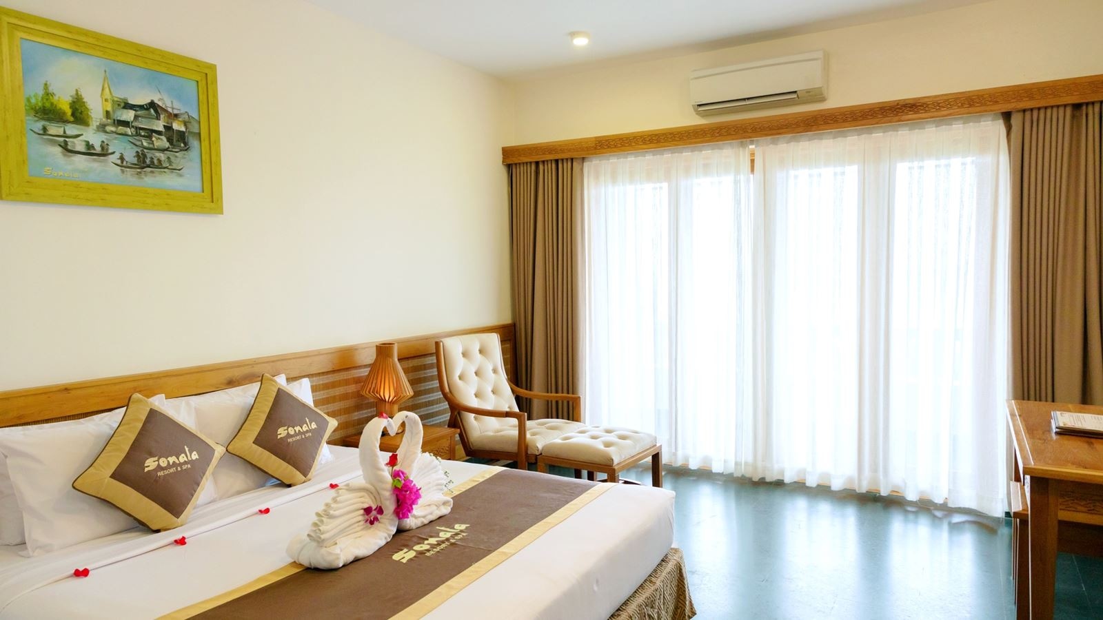 rooms-deluxe-gardenview-balcony-child-without-extra-bed