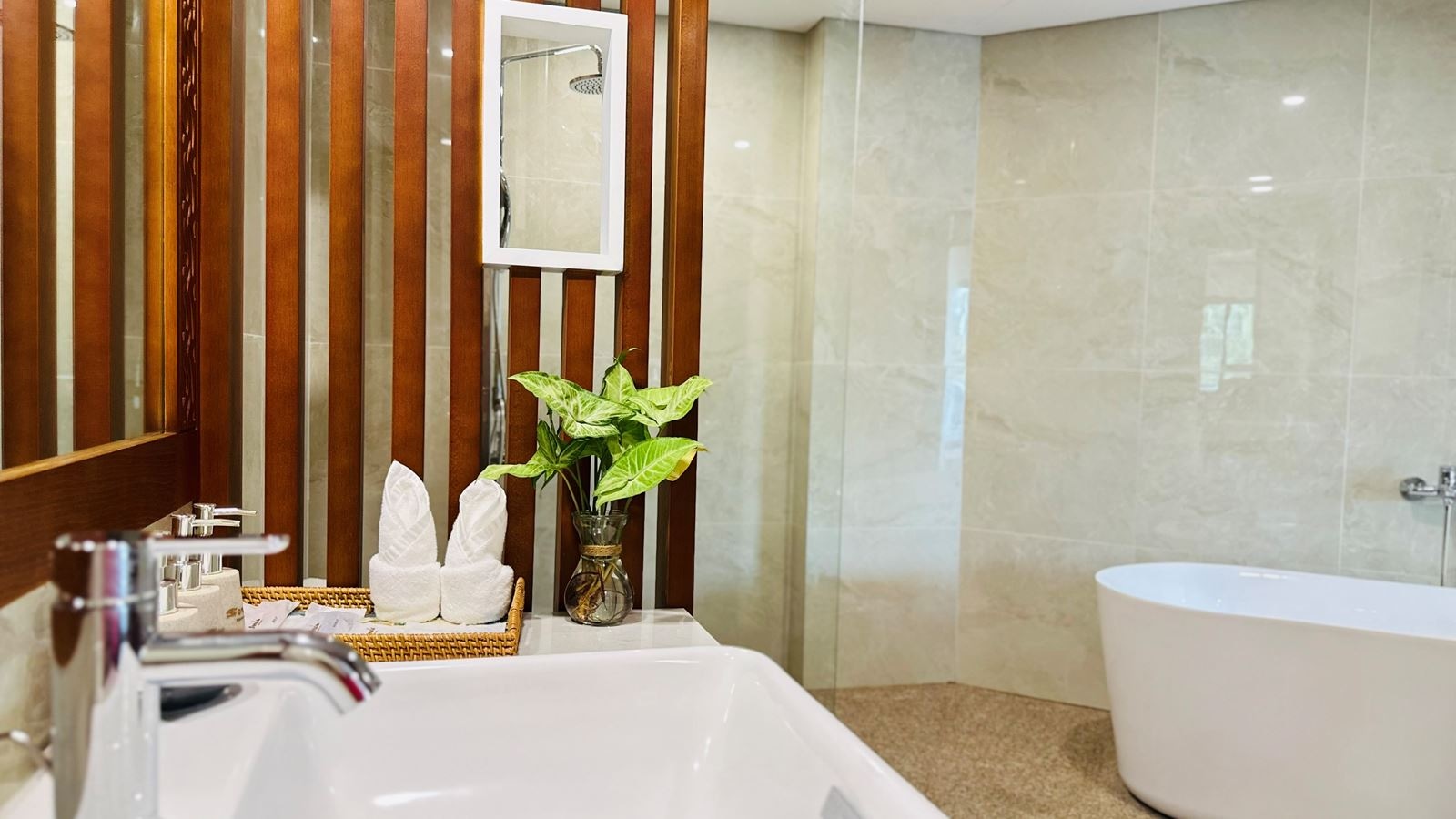 rooms-premium-deluxe-sea-view