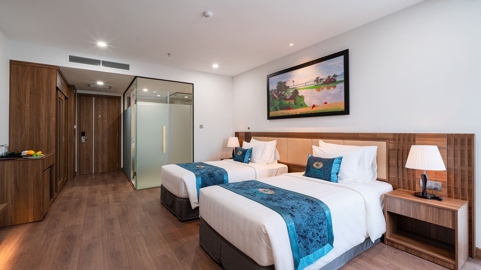 rooms-deluxe-city-view