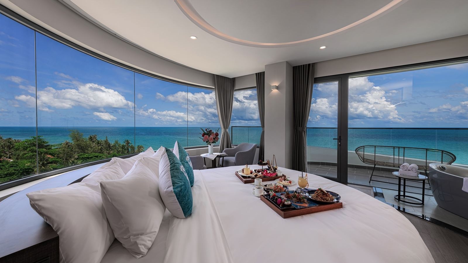 rooms-sunset-premium-ocean-panorama