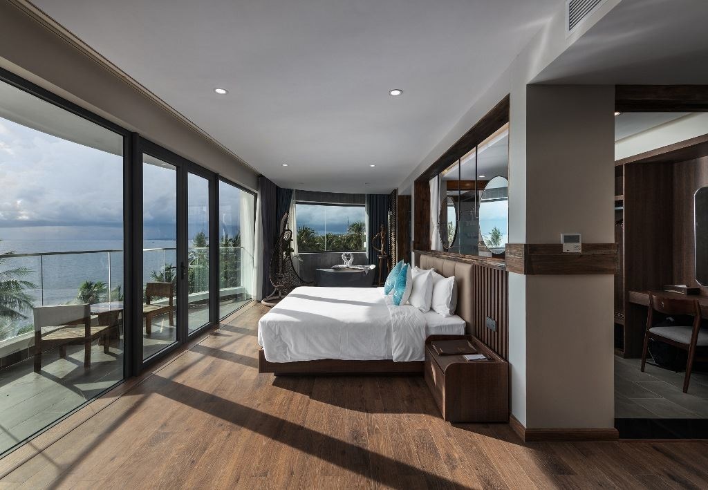 rooms-grand-suite-sunset-ocean-panorama-child-without-extra-bed