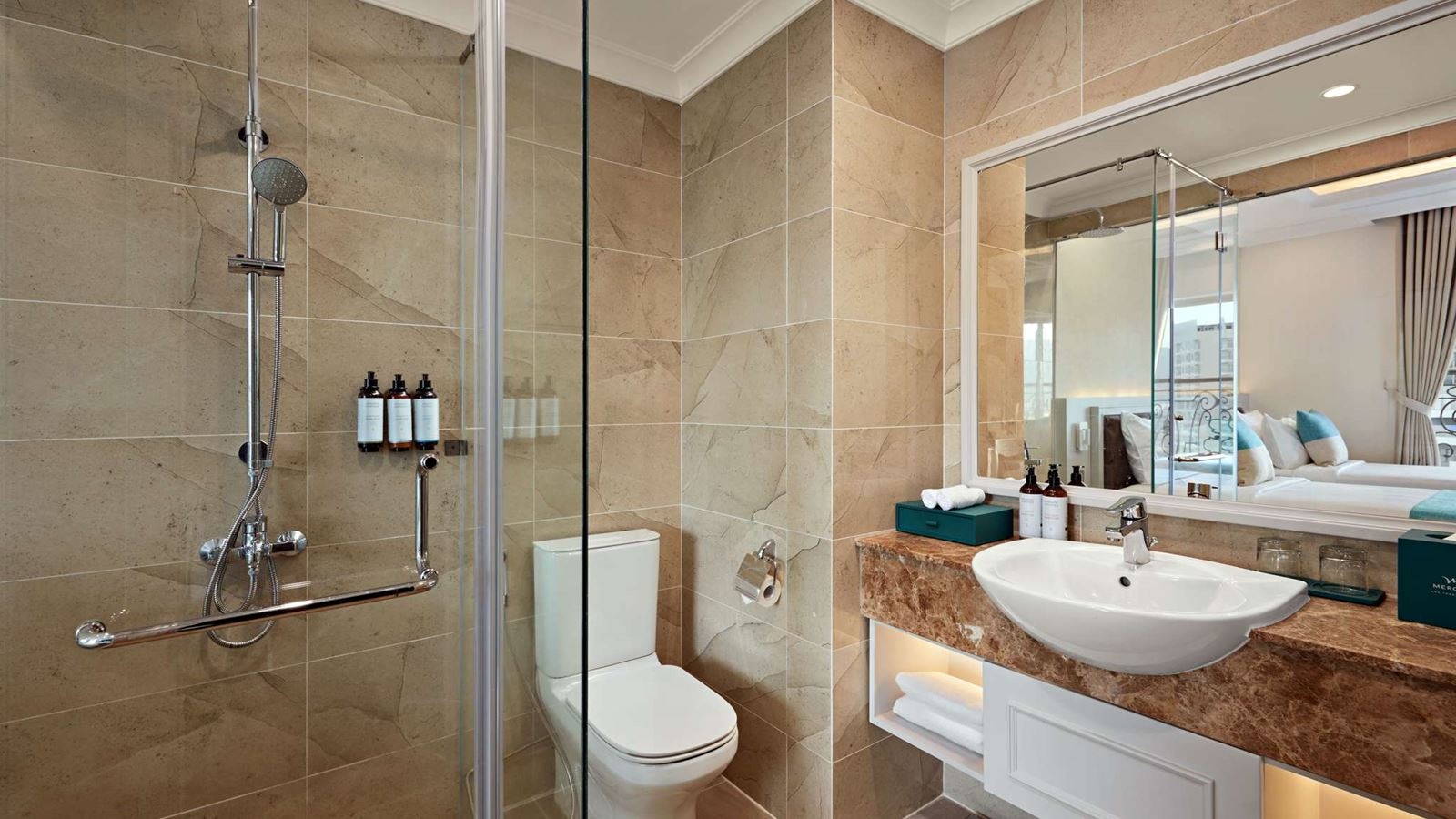 rooms-classic-city-view-child-without-extra-bed