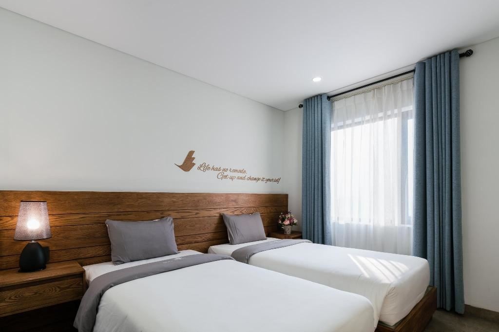 rooms-deluxe-city-view