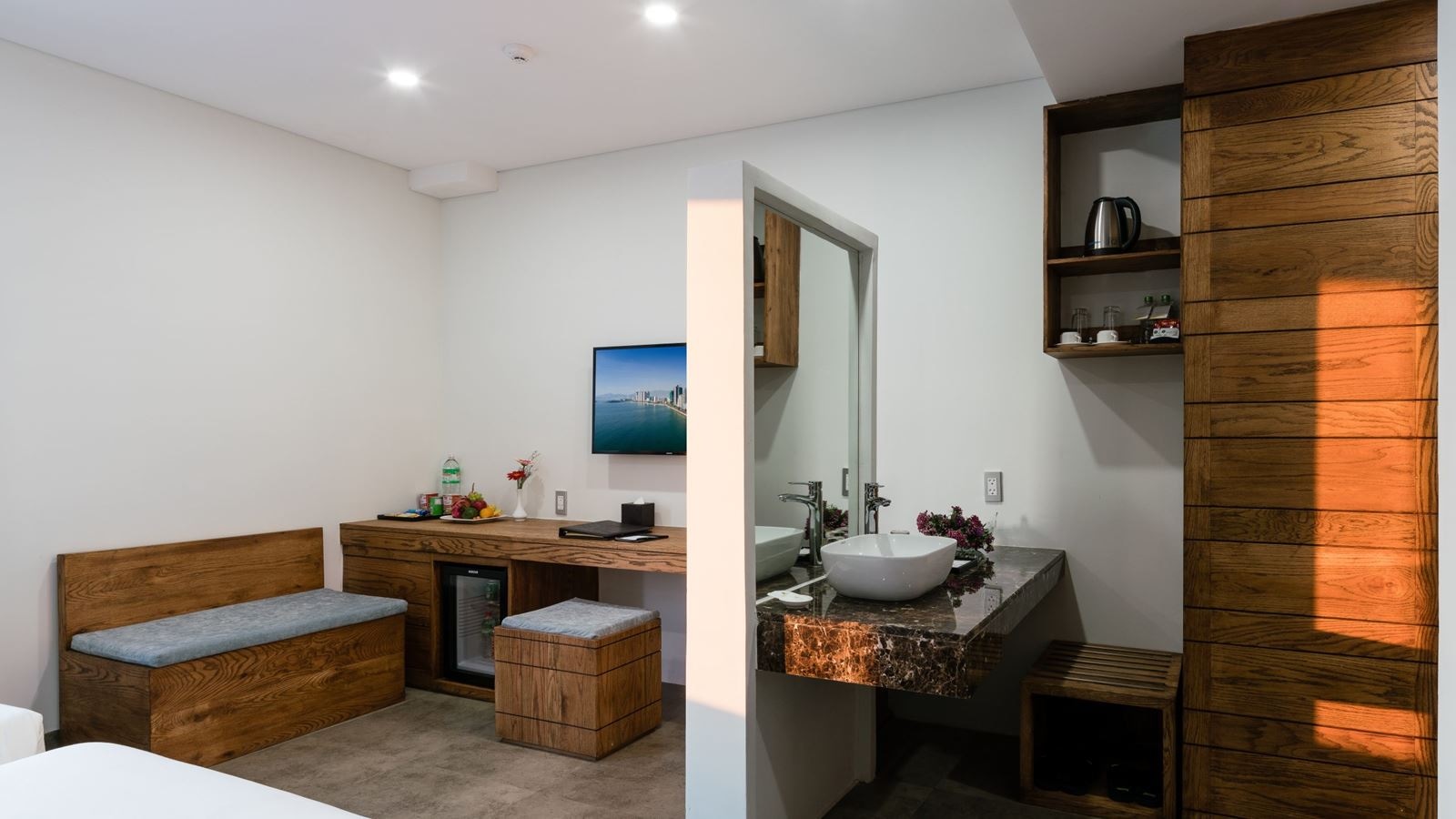 rooms-deluxe-city-view