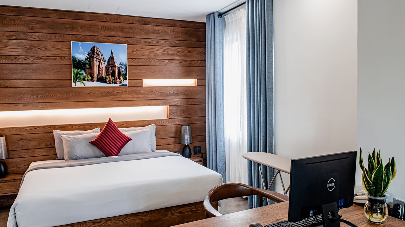 rooms-family-suite-city-view