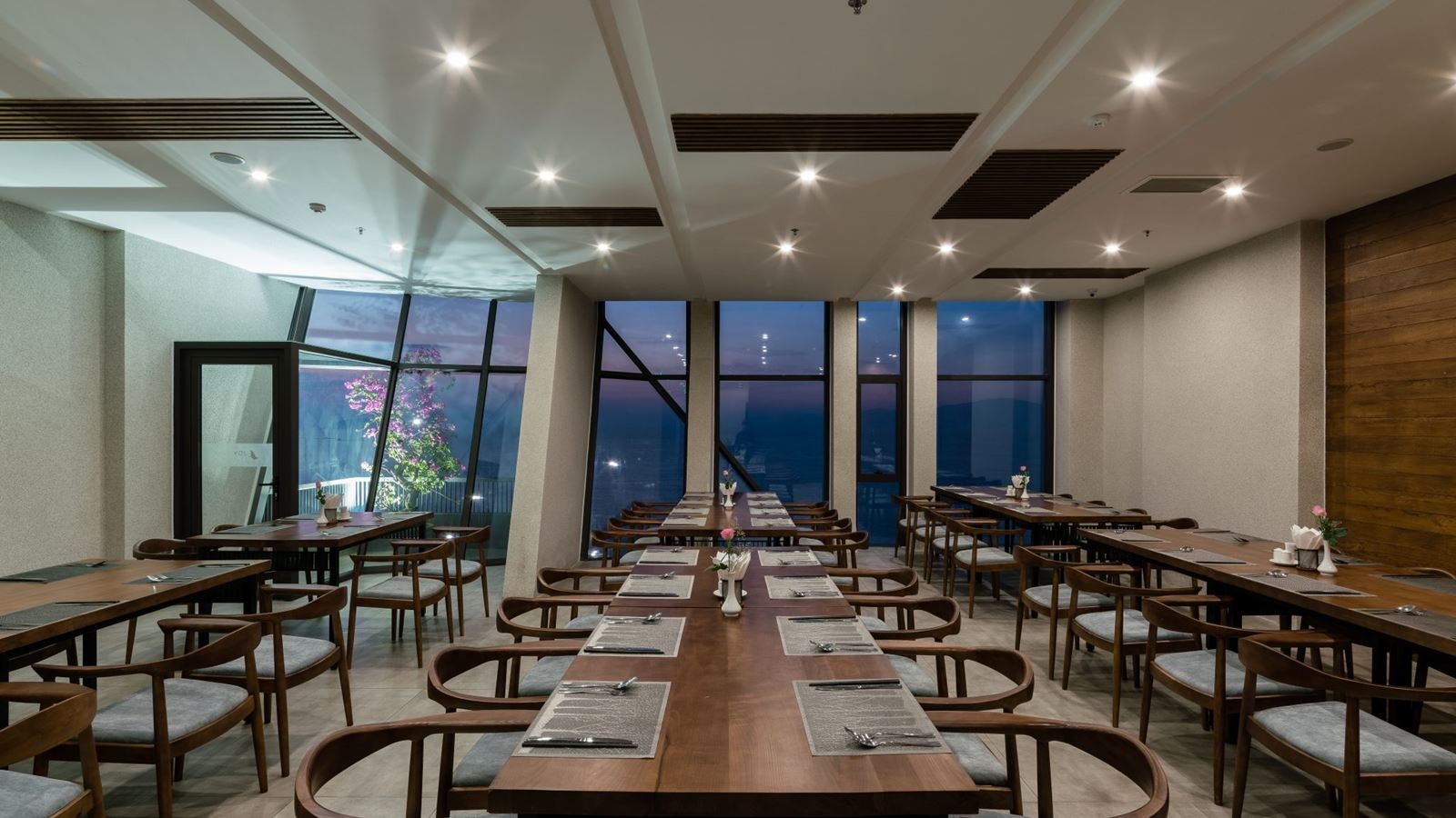 restaurants-joy-trip-restaurant