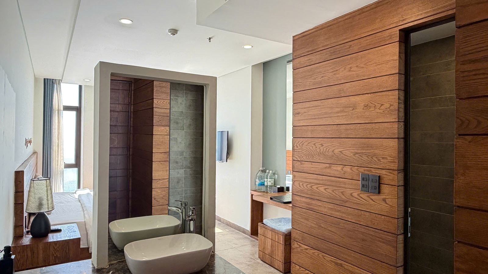 rooms-deluxe-ocean-view-no-extra-bed