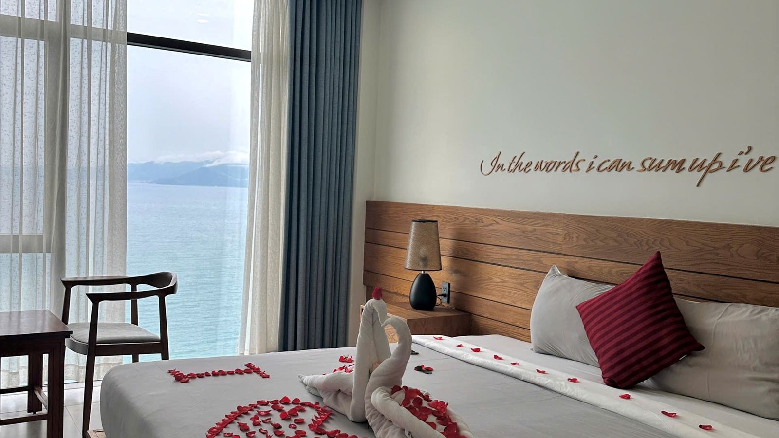 rooms-grand-ocean-view