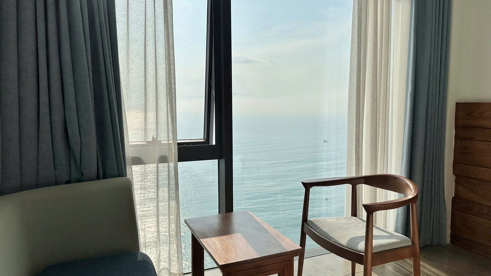 rooms-grand-ocean-view-child-without-extra-bed