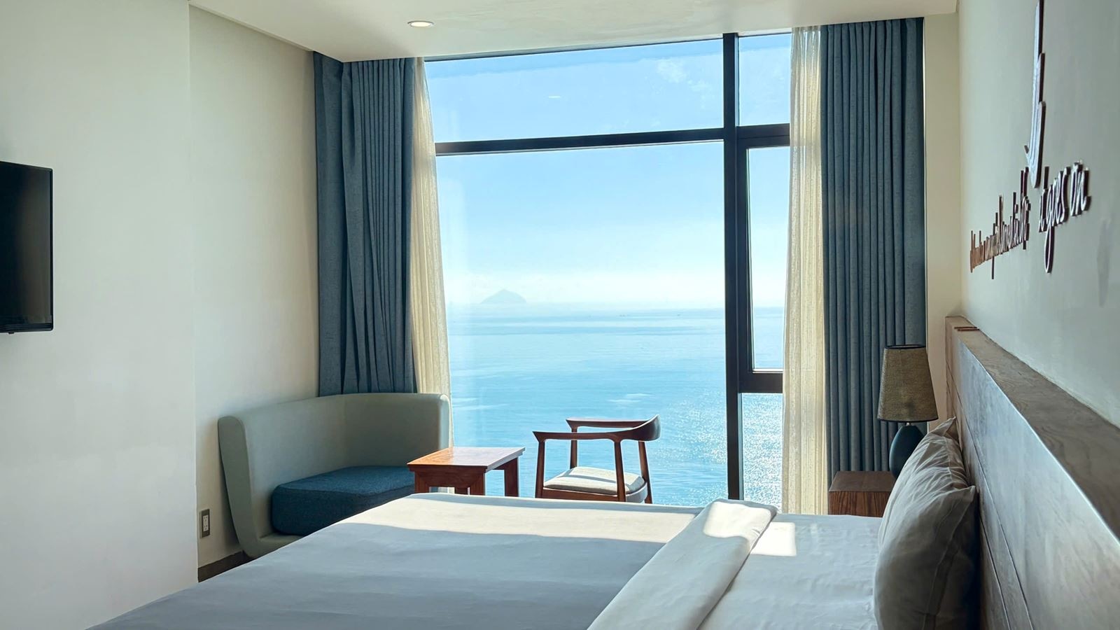rooms-grand-ocean-view-child-without-extra-bed