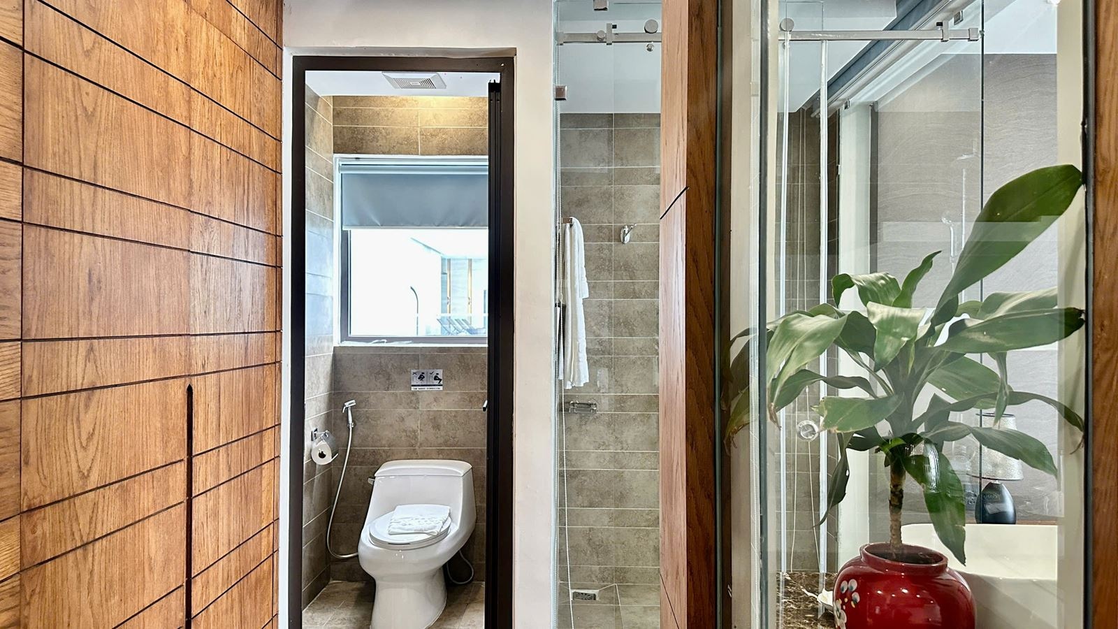 rooms-executive-suite-ocean-view