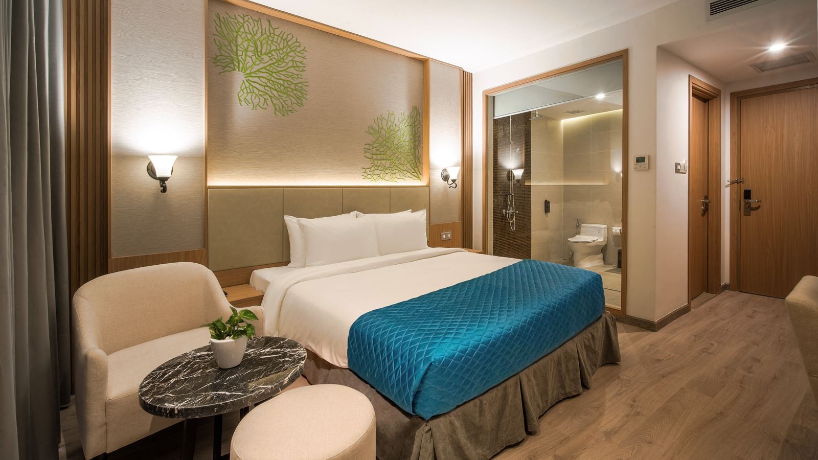 rooms-room-deluxe-sea-view