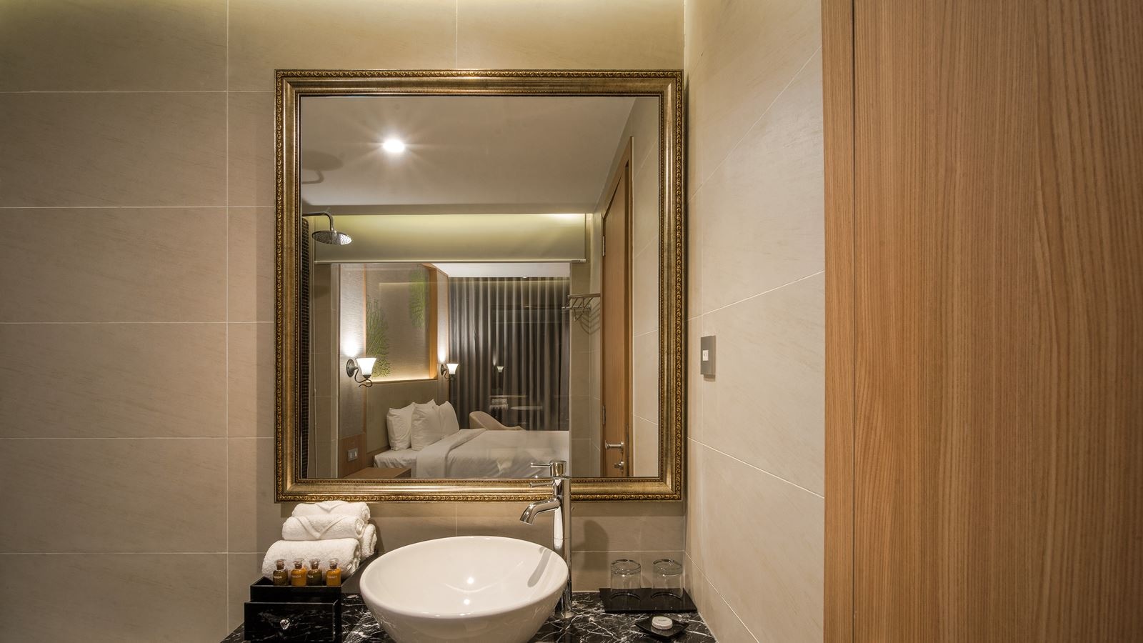 rooms-superior-triple-cityview