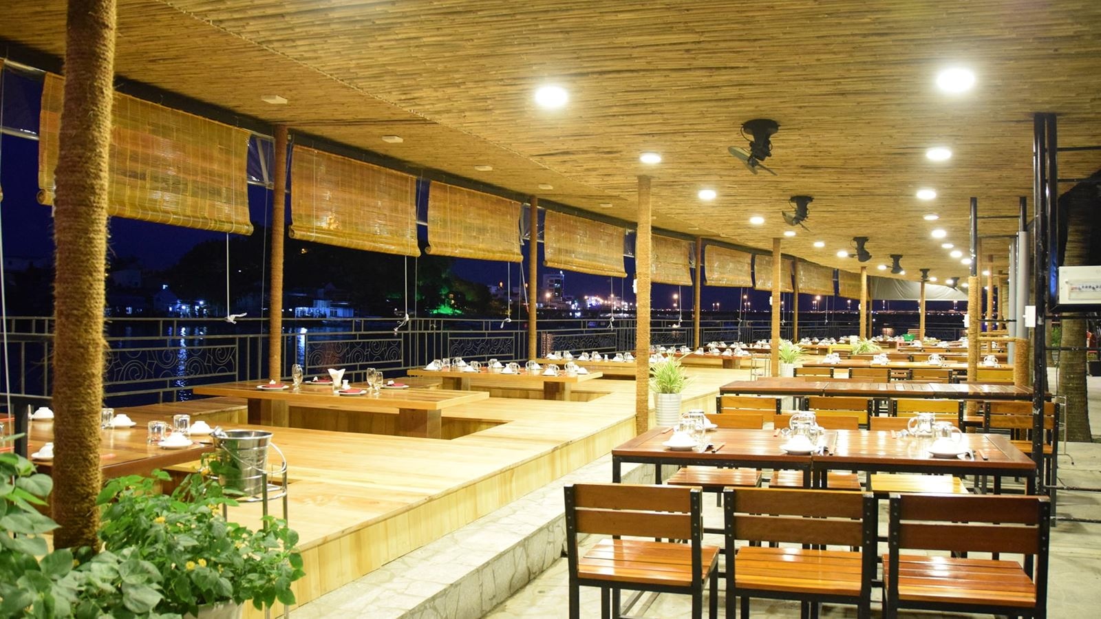 restaurants-champa-garden-restaurant