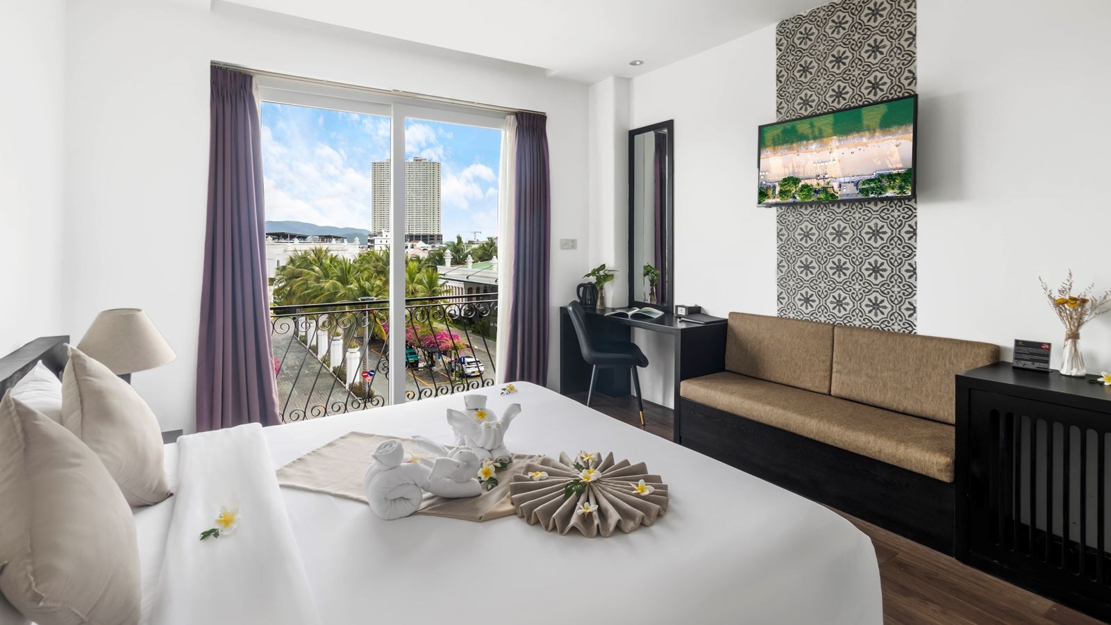 rooms-deluxe-river-view