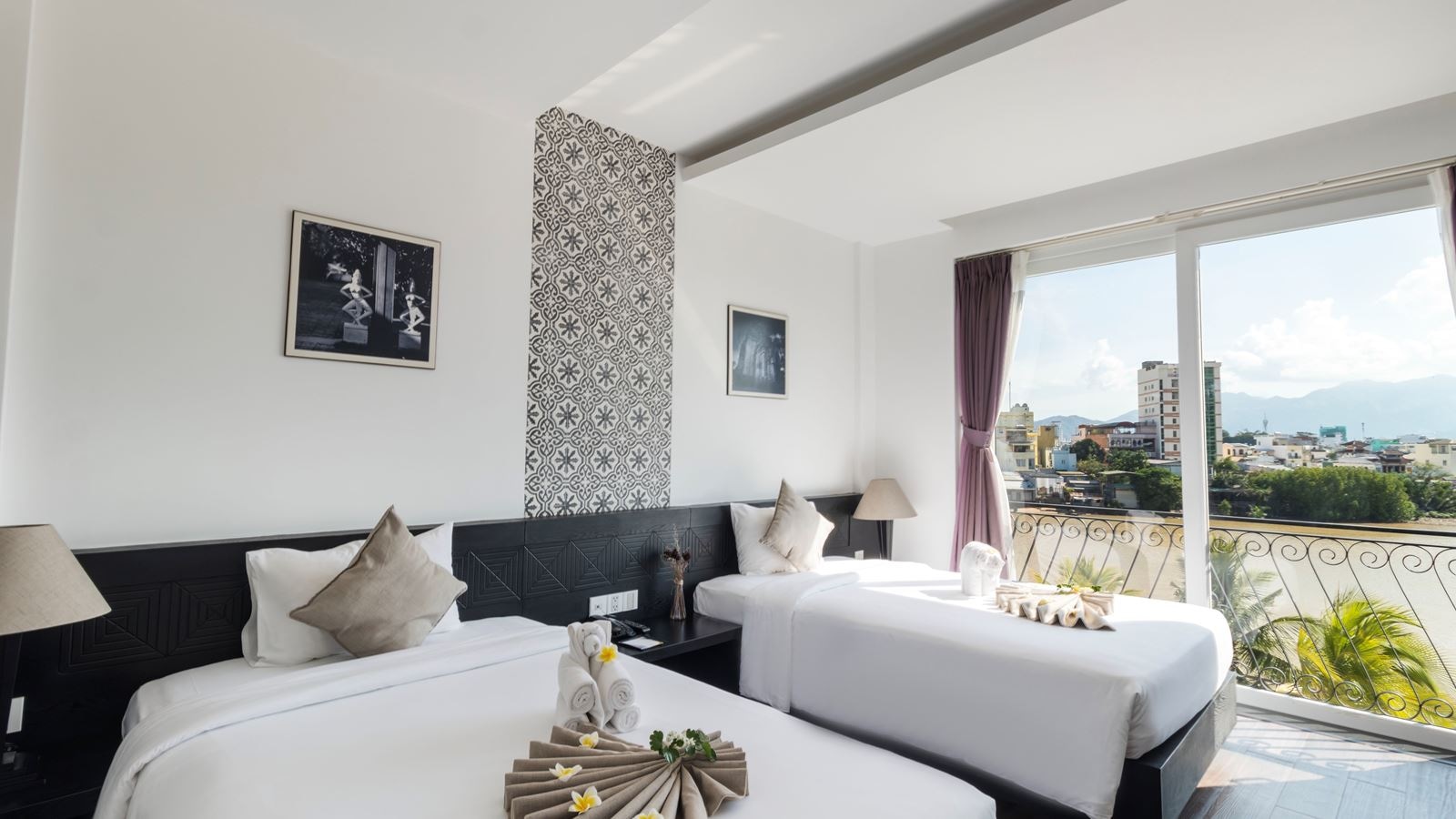 rooms-deluxe-river-view