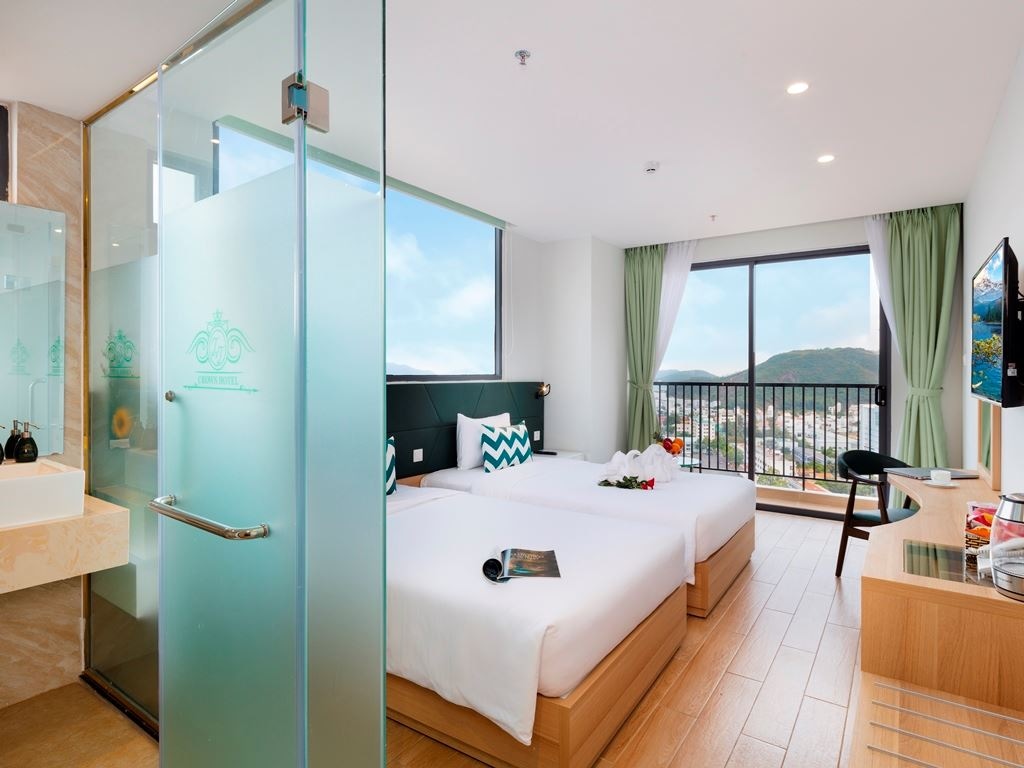 rooms-deluxe-sea-view-with-balcony