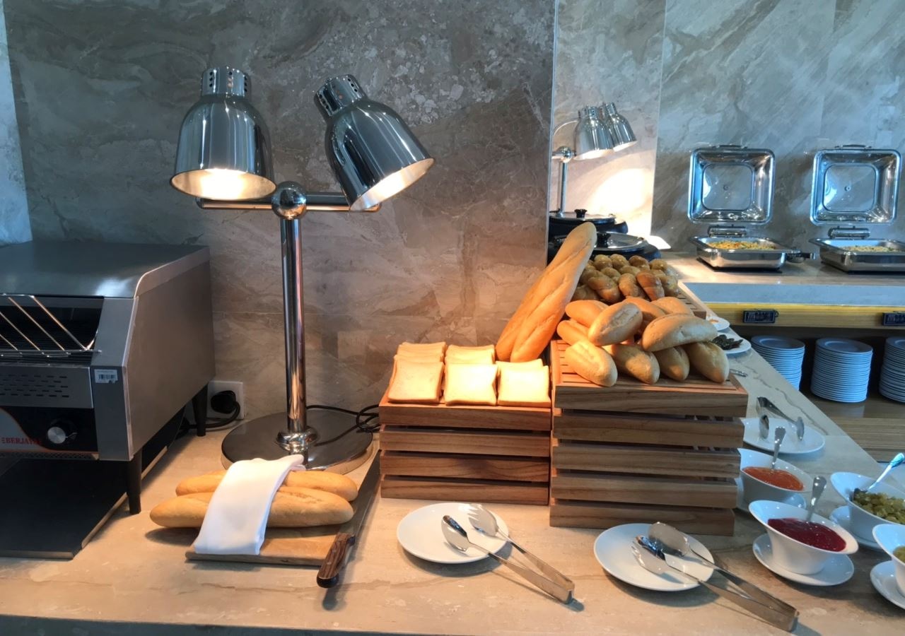 restaurants-restaurant