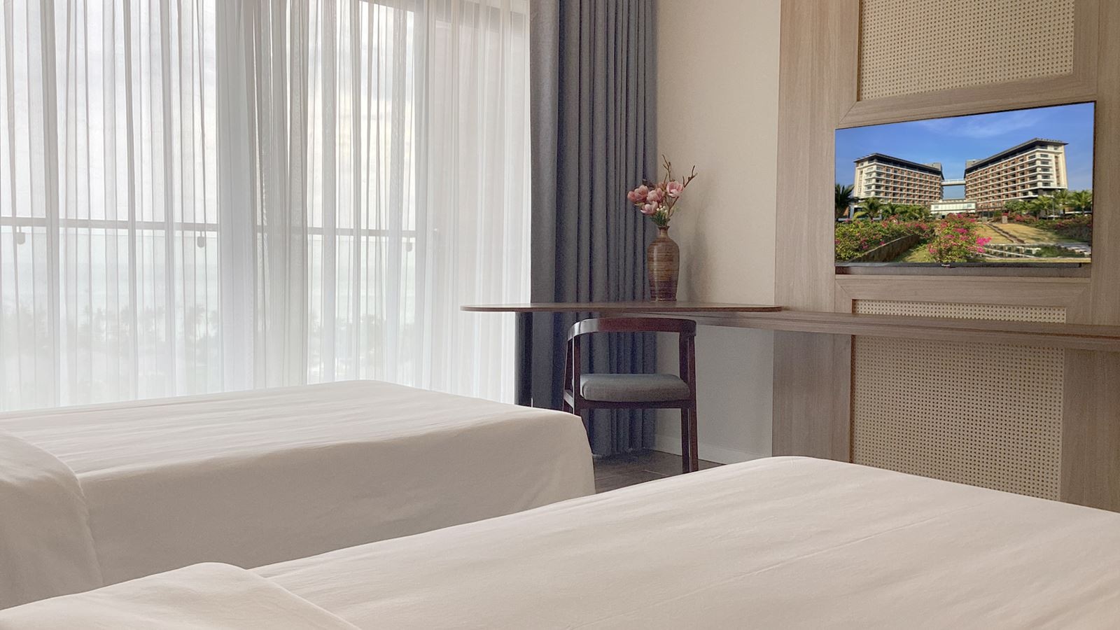 rooms-deluxe-sea-view