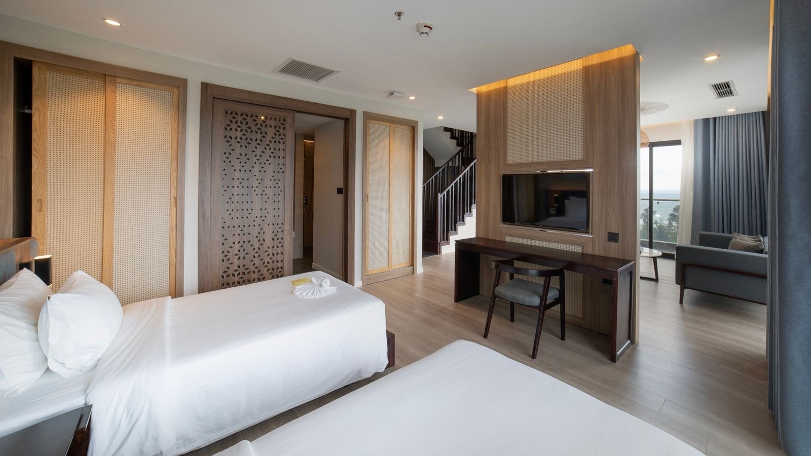 rooms-penthouse-1-bedroom-child-without-extra-bed