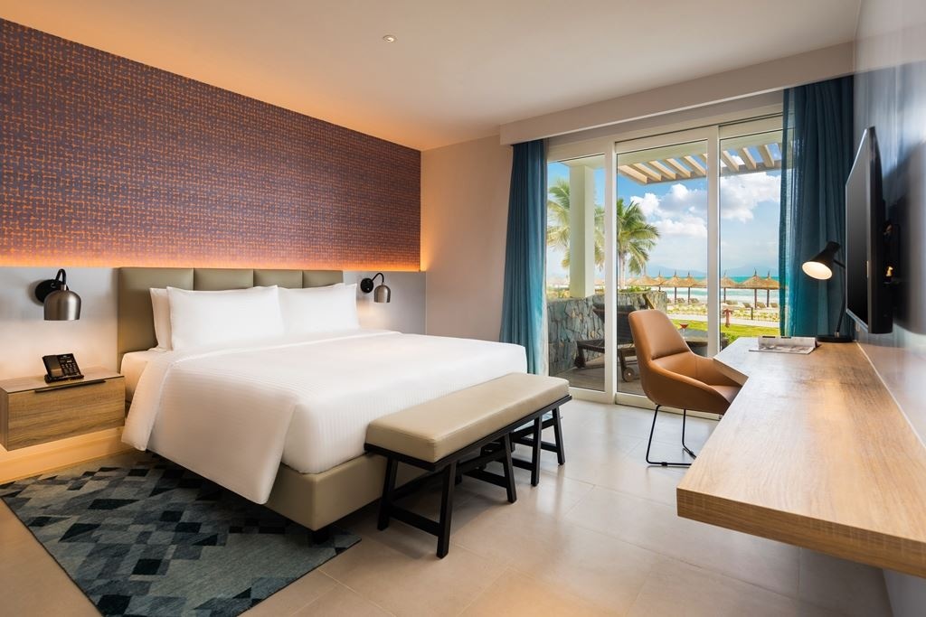 rooms-1bedroom-villa-private-pool-beach-front