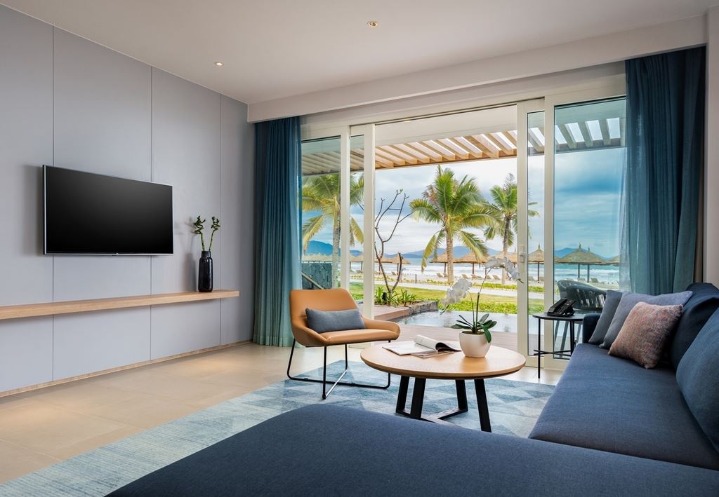 rooms-3bedroom-villa-private-pool-beach-front