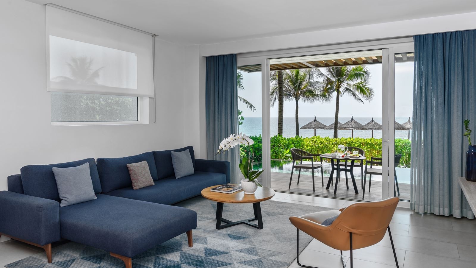 rooms-2bedroom-villa-private-pool-beach-front