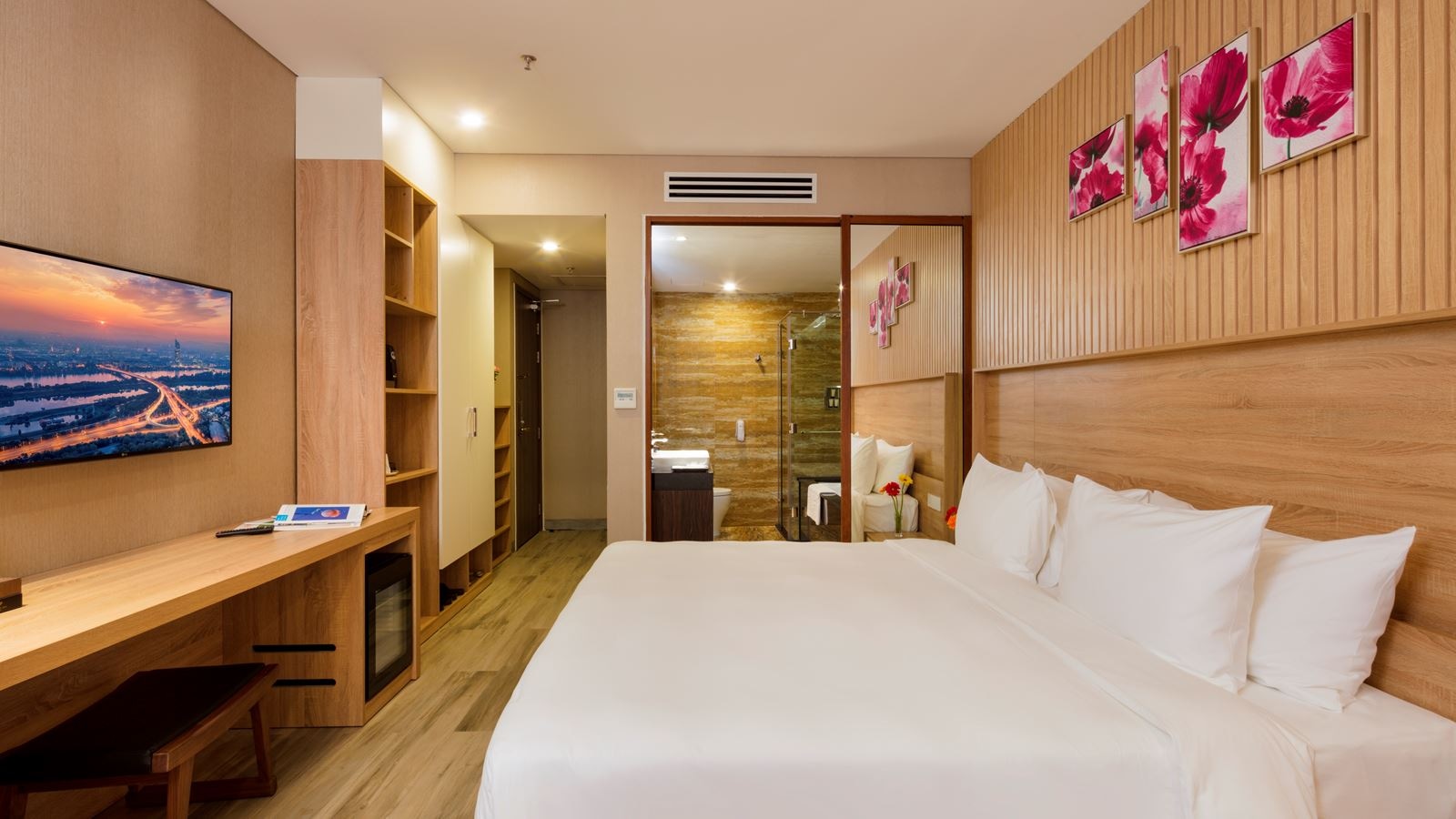 rooms-senior-with-balcony