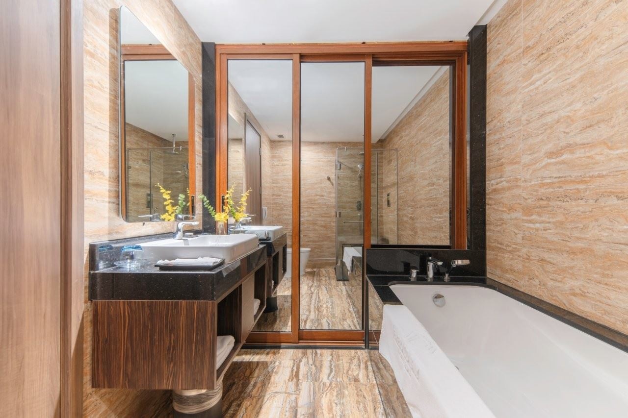 rooms-senior-with-balcony