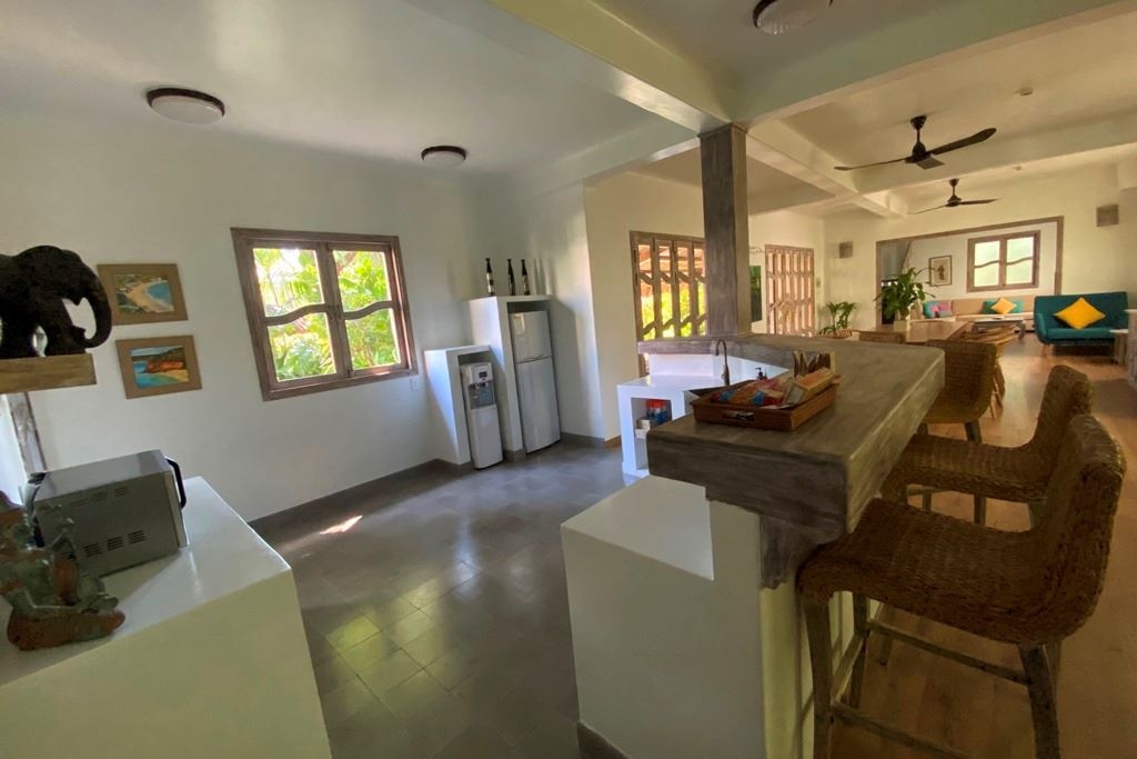 rooms-4-bedrooms-family-villa