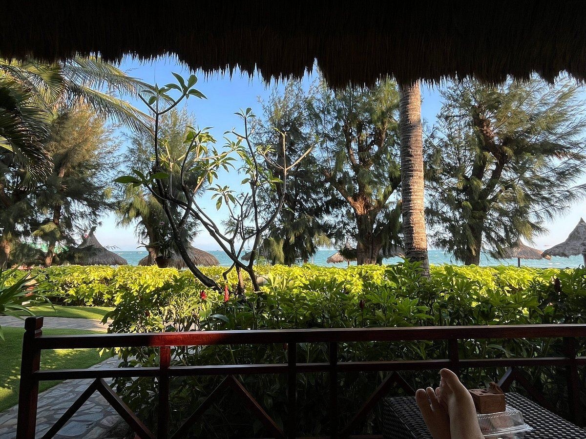 rooms-beachfront-villa