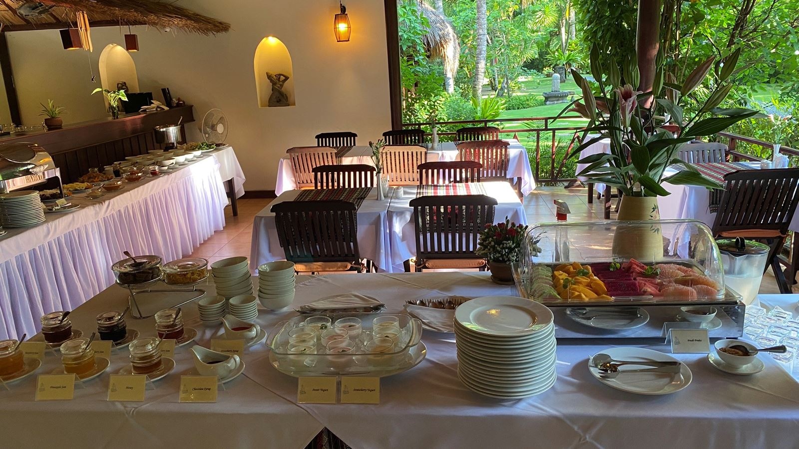 restaurants-cham-garden-restaurant