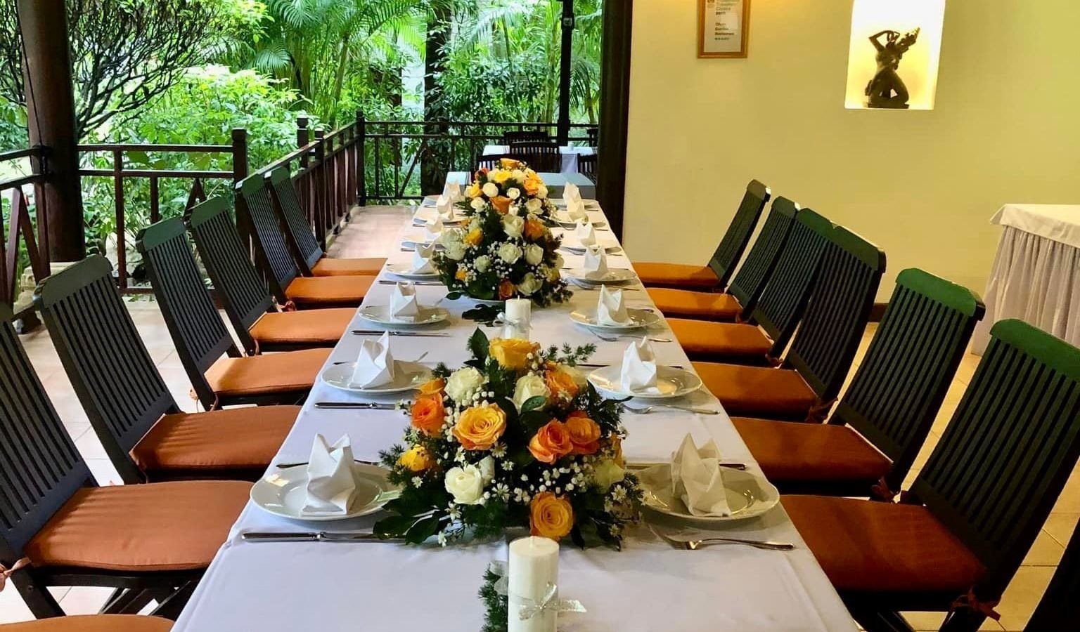 restaurants-cham-garden-restaurant