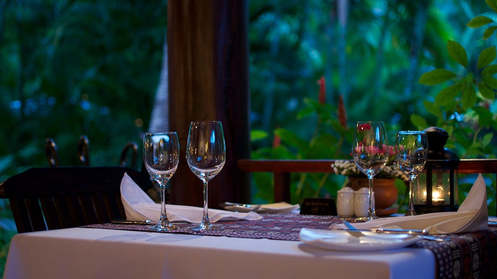restaurants-cham-garden-restaurant