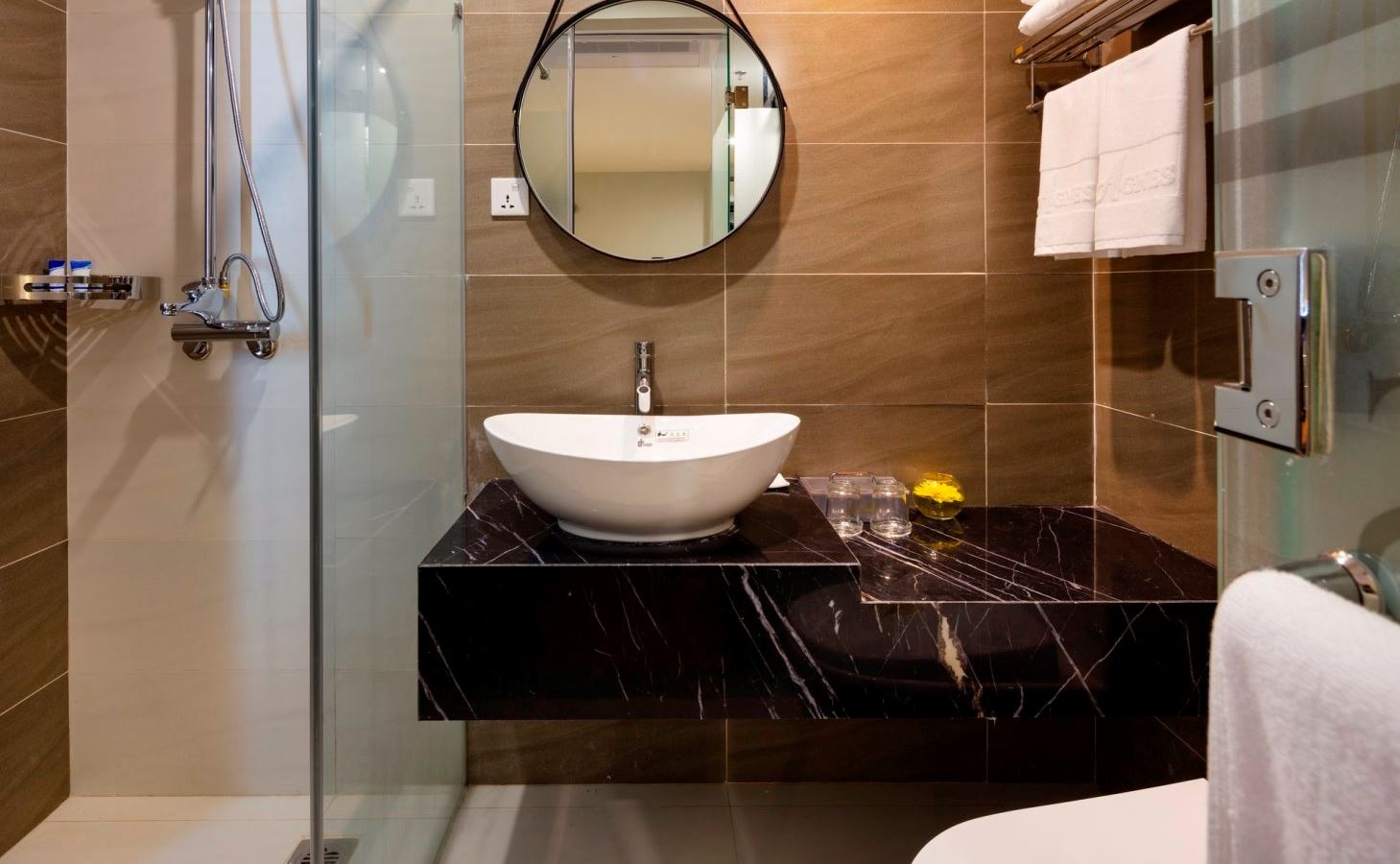 rooms-superior-room-with-window